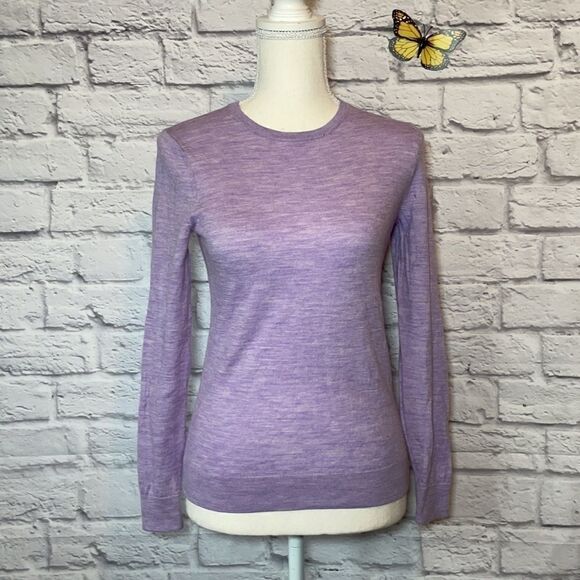 Lord & Taylor Extra Fine Merino Wool Sweater Size Medium Petite - Picture 2 of 7